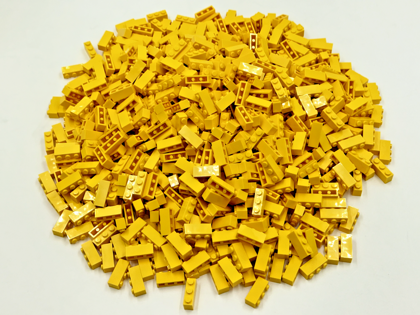 LEGO Pack of 200x New Yellow Brick 1 x 3 BULK BRICKS
