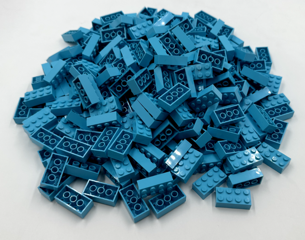 LEGO Pack of 200x New Medium Azure Brick 2 x 4  BULK BRICKS