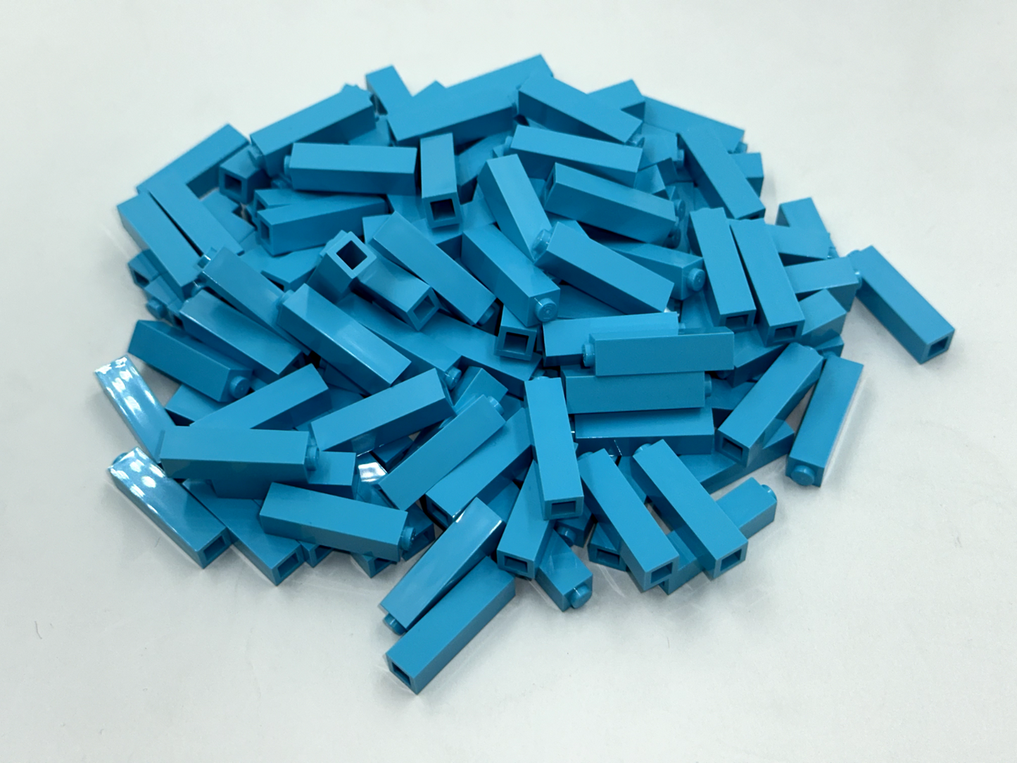 LEGO Pack of 200x New Medium Azure Brick 1 x 1 x 3 BULK BRICKS