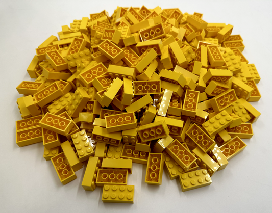 LEGO Pack of 200x New Yellow Brick 2 x 4  BULK BRICKS