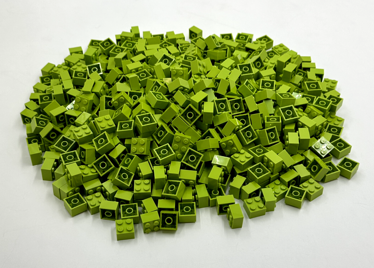 LEGO Pack of 100x New Lime Brick 2 x 2  BULK BRICKS
