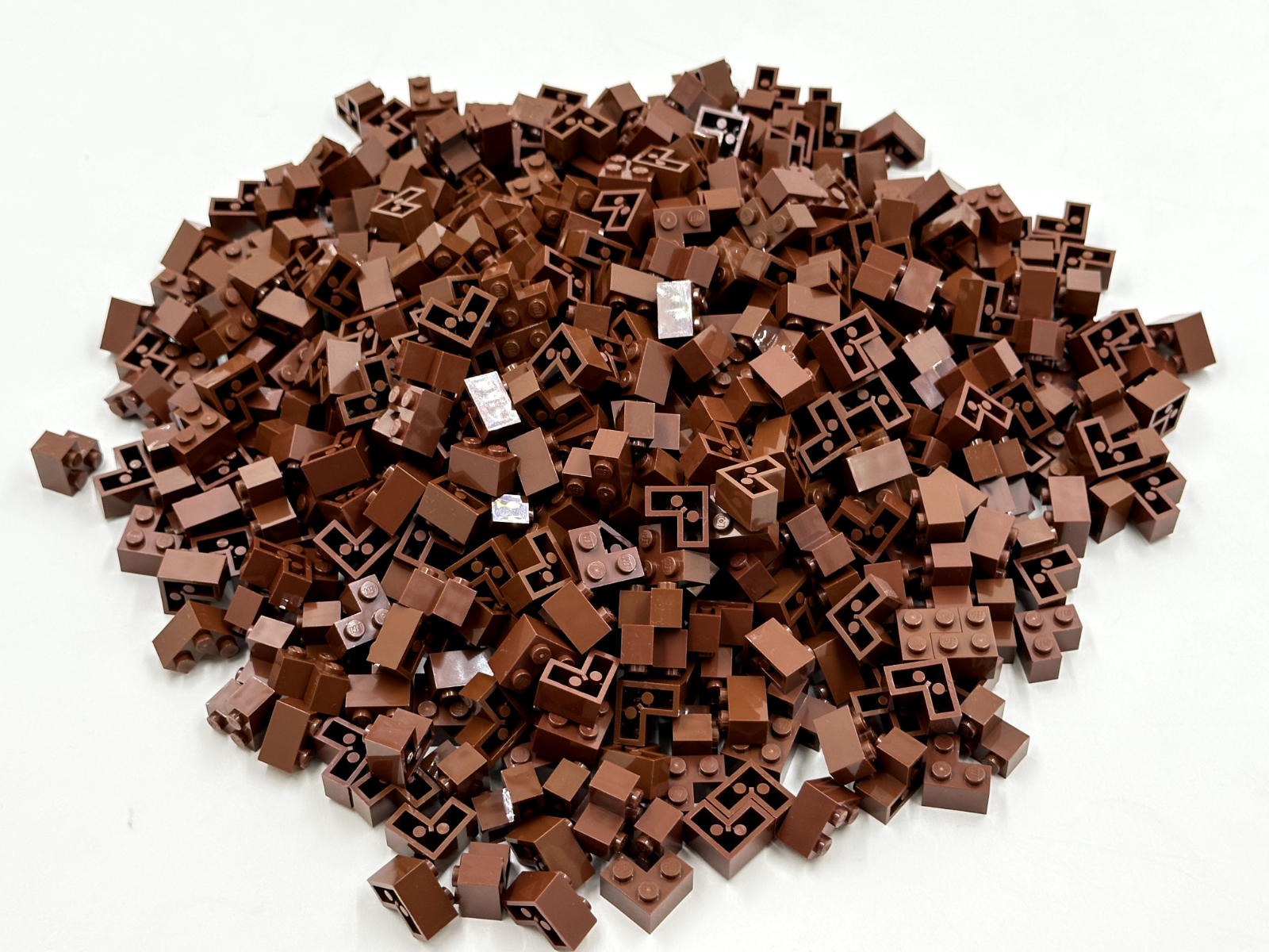 LEGO Pack of 200x New Reddish Brown Brick 2 x 2 Corner  BULK BRICKS