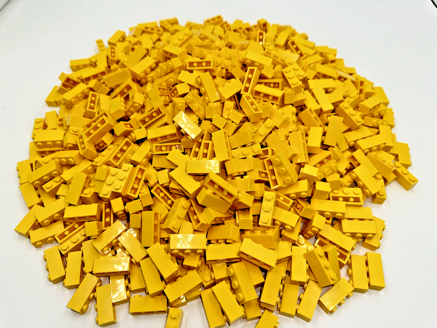 LEGO Pack of 200x New Yellow Brick 1 x 3 BULK BRICKS
