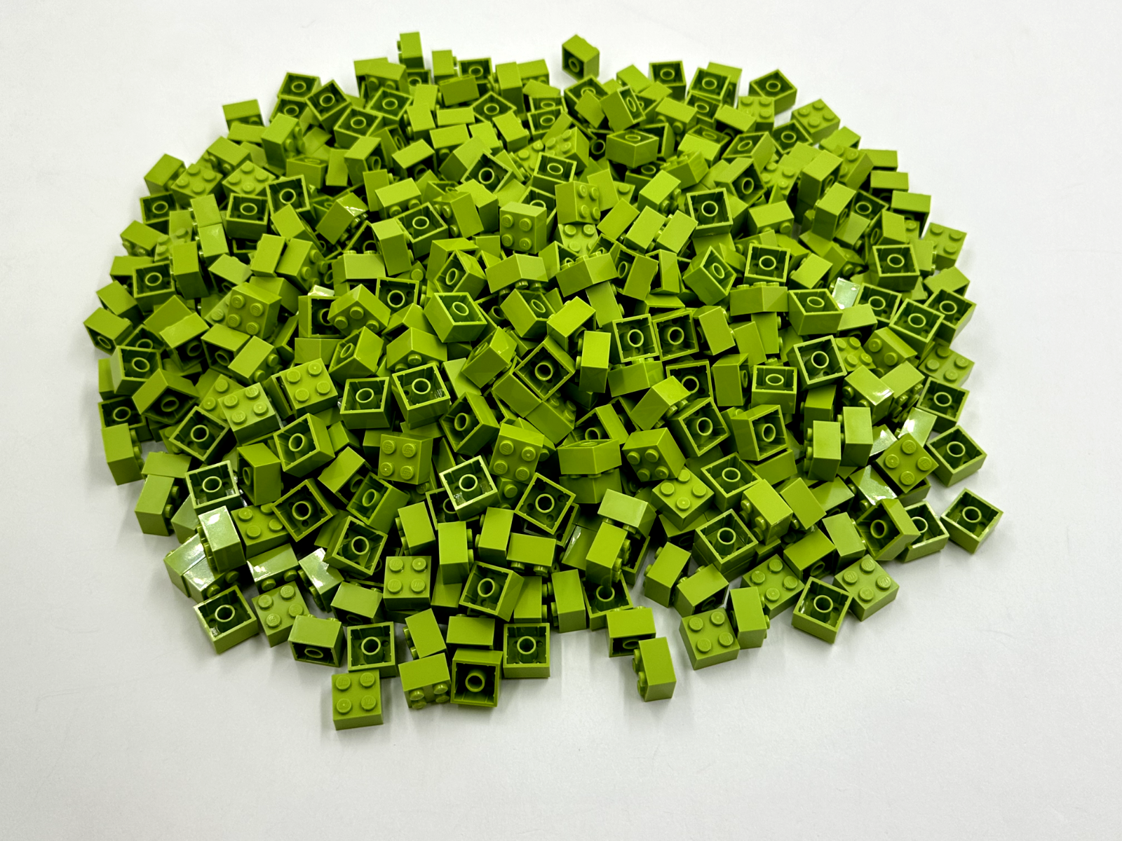 LEGO Pack of 100x New Lime Brick 2 x 2  BULK BRICKS