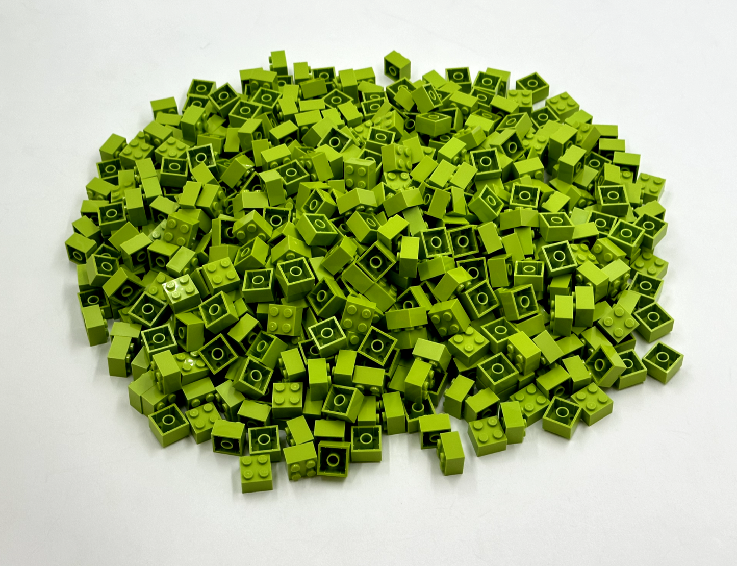 LEGO Pack of 200x New Lime Brick 2 x 2  BULK BRICKS