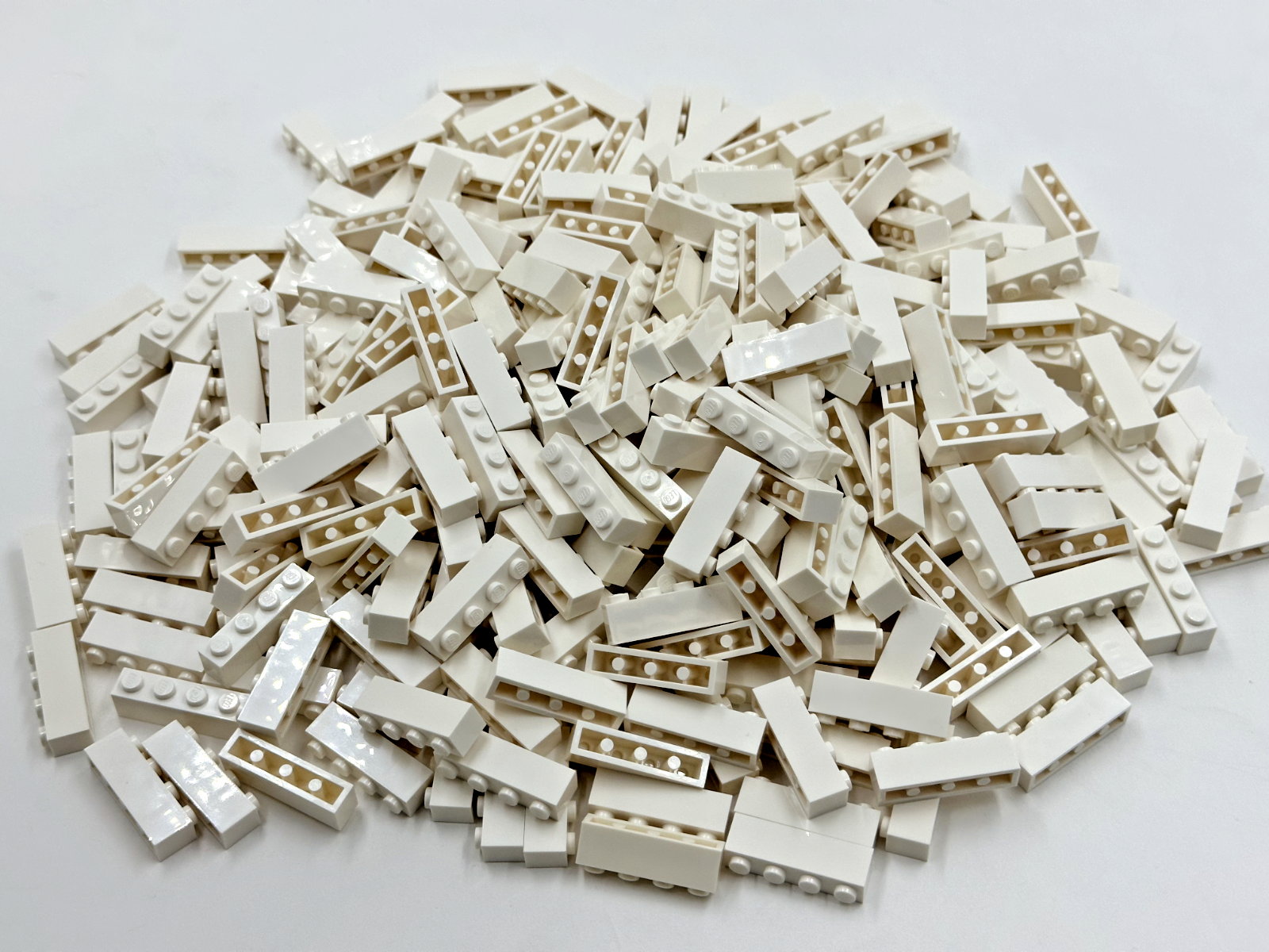 LEGO Pack of 200x New White Brick 1 x 4 BULK BRICKS