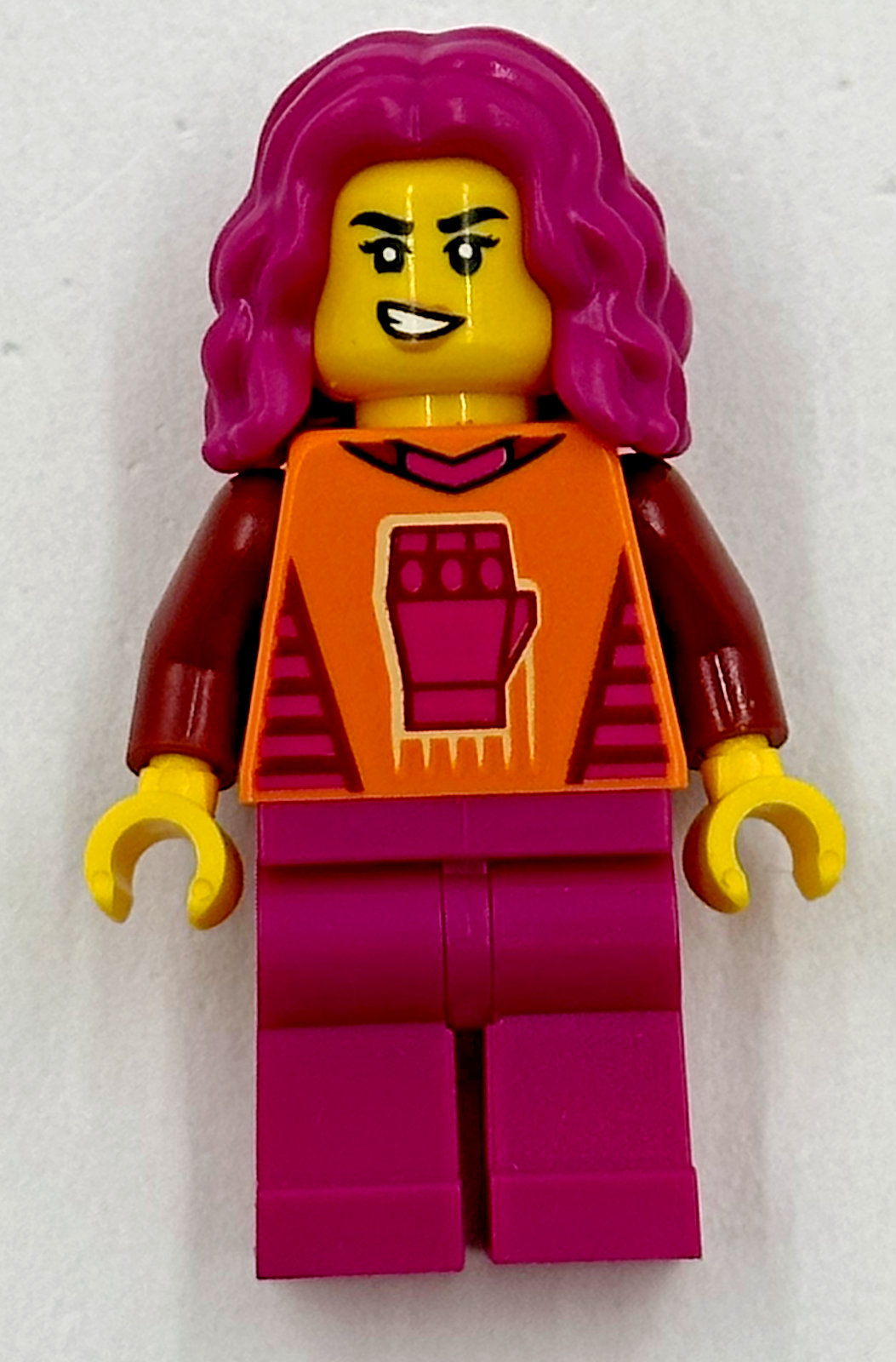 LEGO CITY: Gaming Tournament Truck: City minifigure, female, pink 60388 town