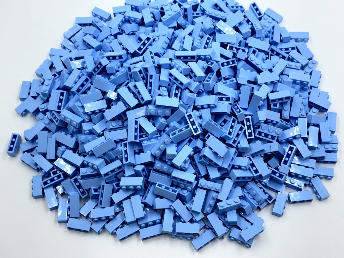 LEGO Pack of 200x New Bright Light Blue Brick 1 x 3 BULK BRICKS