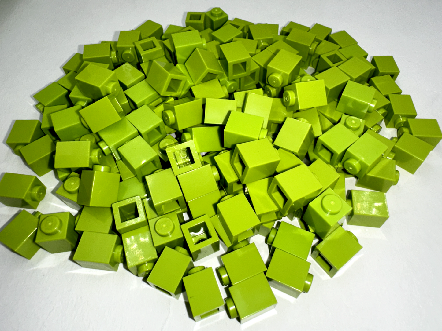 LEGO Pack of 200x New Lime Brick 1 x 1  BULK BRICKS