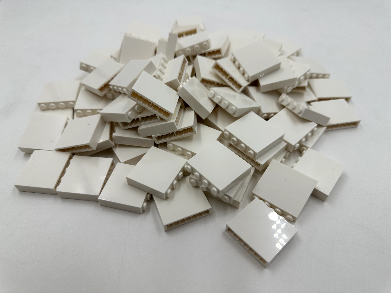 LEGO Pack of 200x New White Brick 1 x 4 x 3 BULK BRICKS