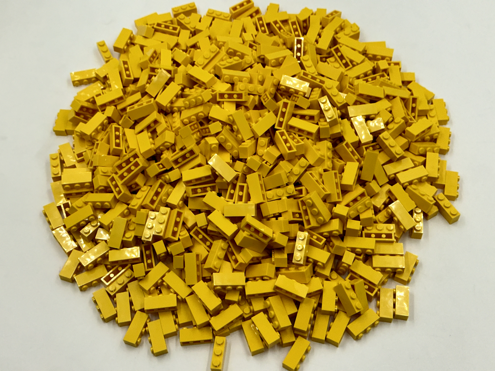 LEGO Pack of 200x New Yellow Brick 1 x 3 BULK BRICKS