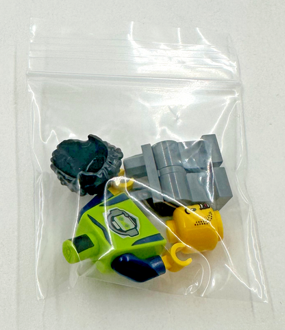 LEGO CITY: Gaming Tournament Truck: City minifigure, male, green/gray 60388 town