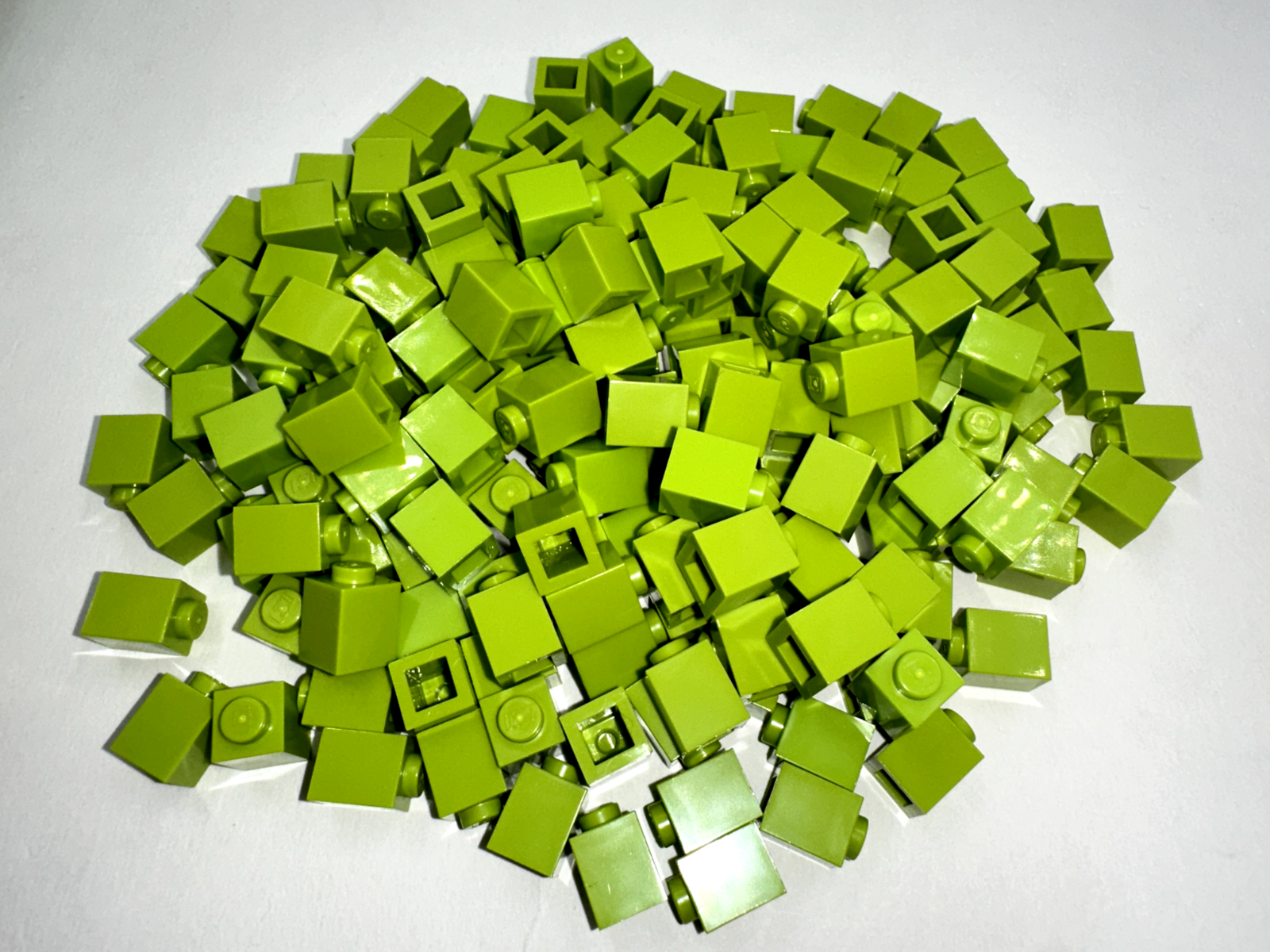 LEGO Pack of 200x New Lime Brick 1 x 1  BULK BRICKS
