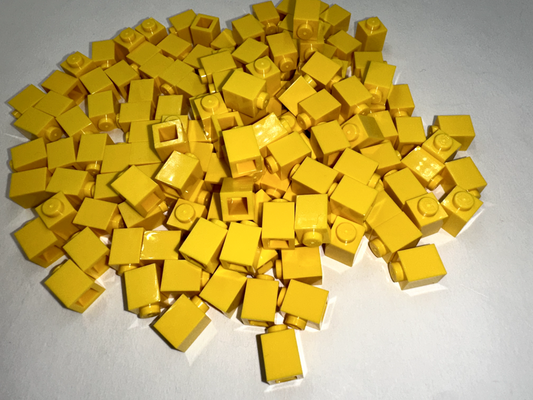 LEGO Pack of 200x New Yellow Brick 1 x 1  BULK BRICKS