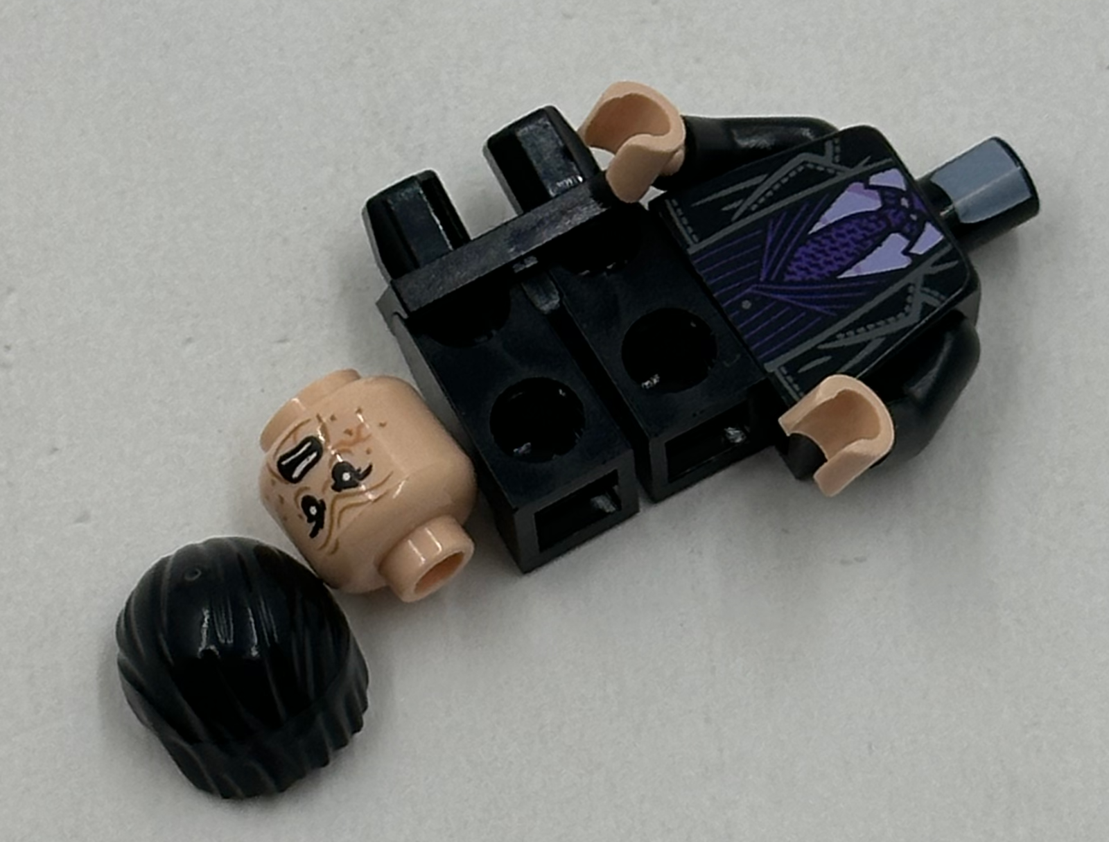 LEGO DC Super Heroes: BATMAN & PENGUIN minifigures, NEW never assembled 76181