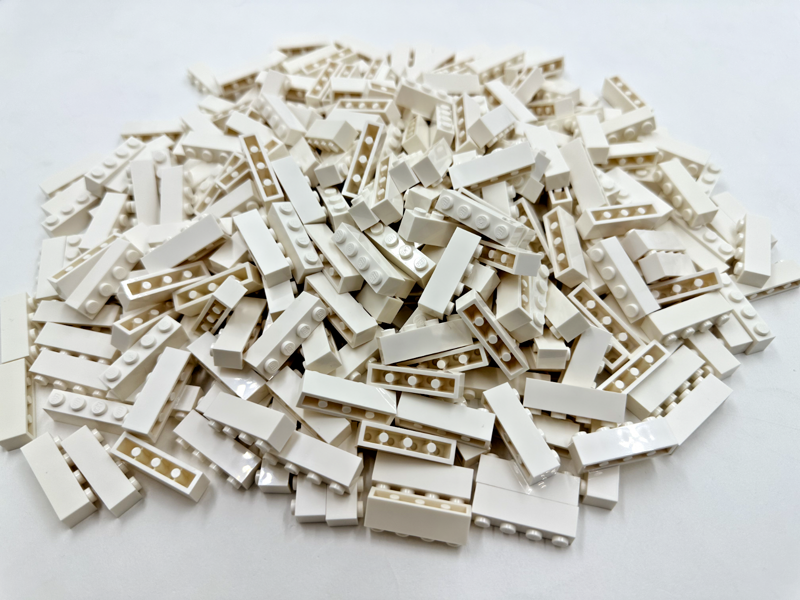 LEGO Pack of 200x New White Brick 1 x 4 BULK BRICKS