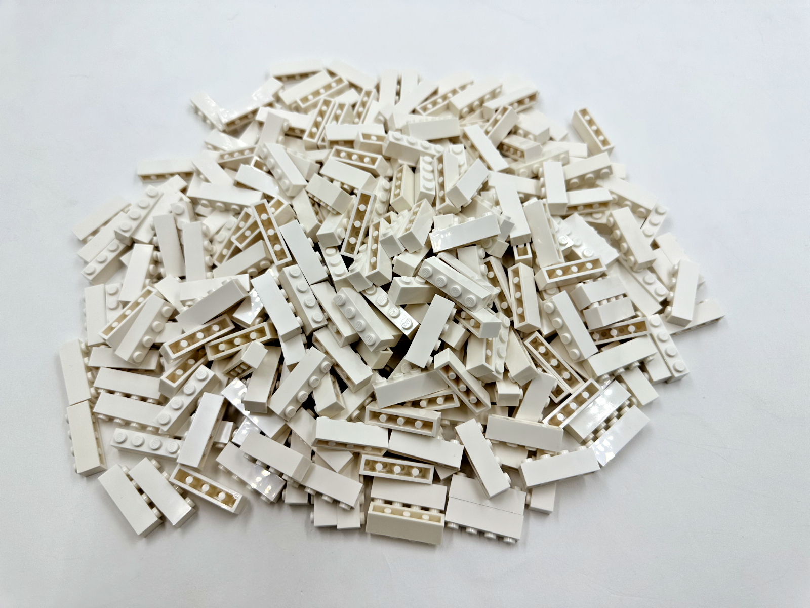 LEGO Pack of 200x New White Brick 1 x 4 BULK BRICKS