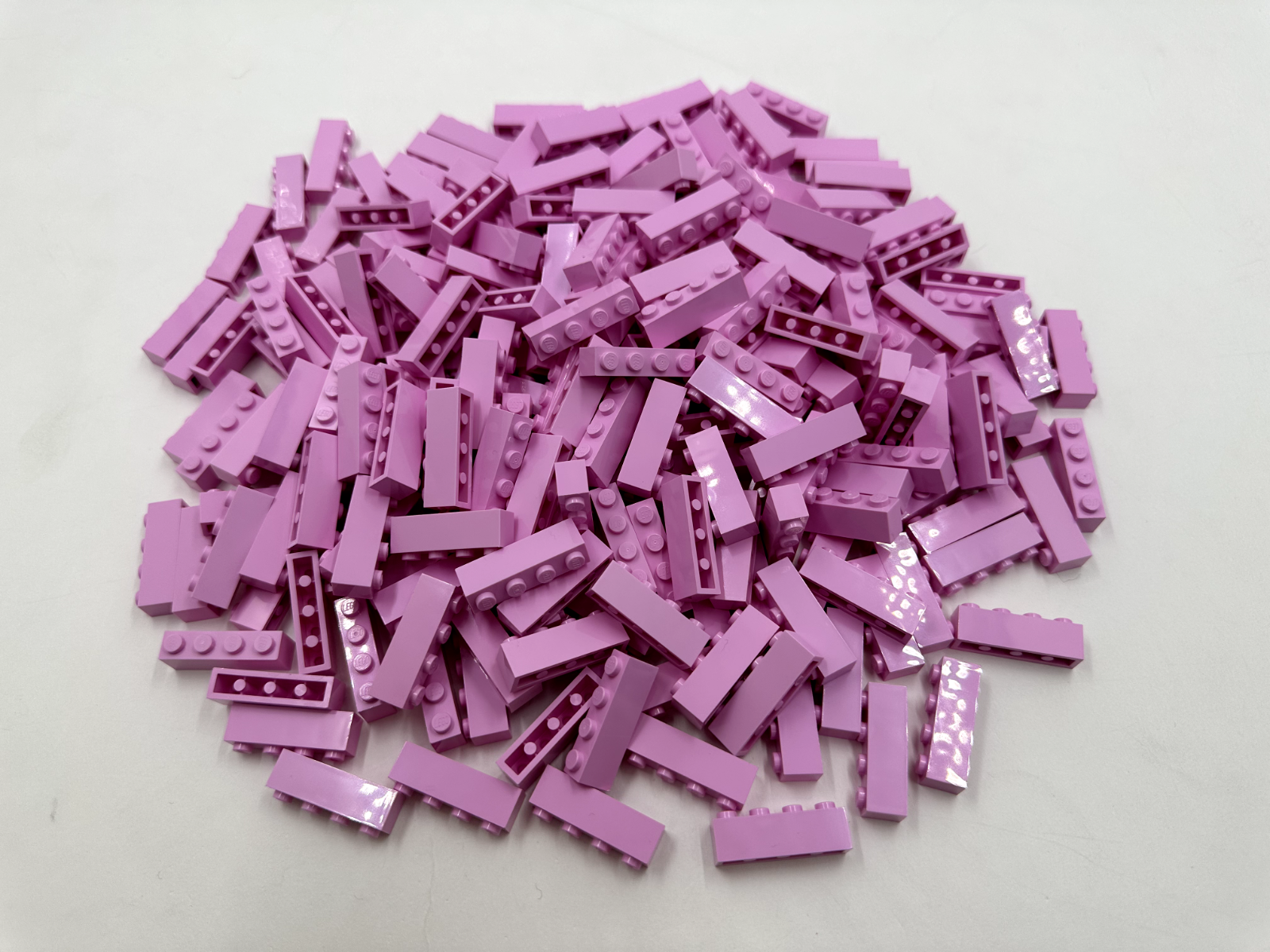 LEGO Pack of 200x New Bright Pink Brick 1 x 4 BULK BRICKS