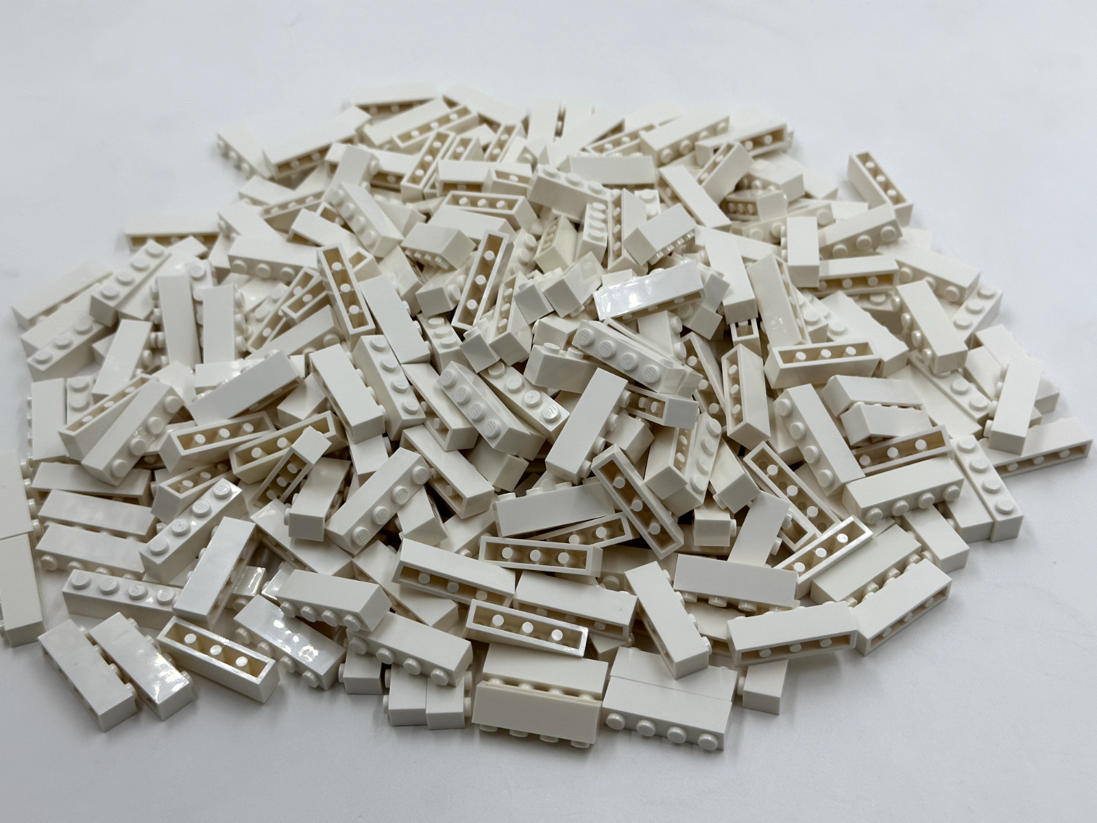LEGO Pack of 200x New White Brick 1 x 4 BULK BRICKS