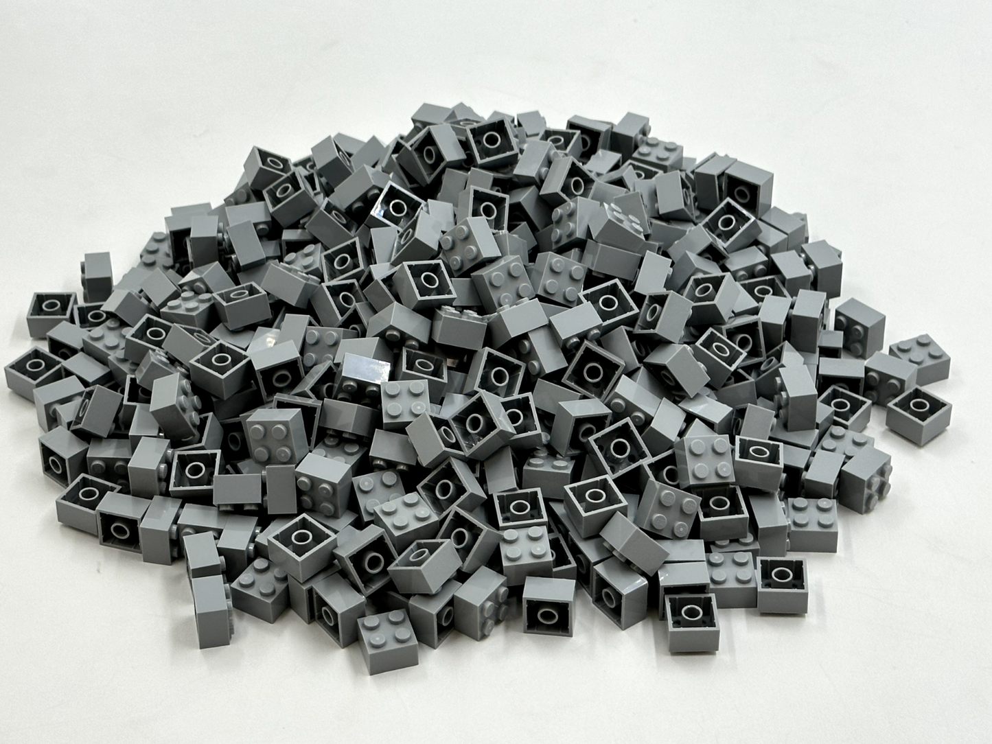 LEGO Pack of 200x New Light Bluish Gray Brick 2 x 2  BULK BRICKS