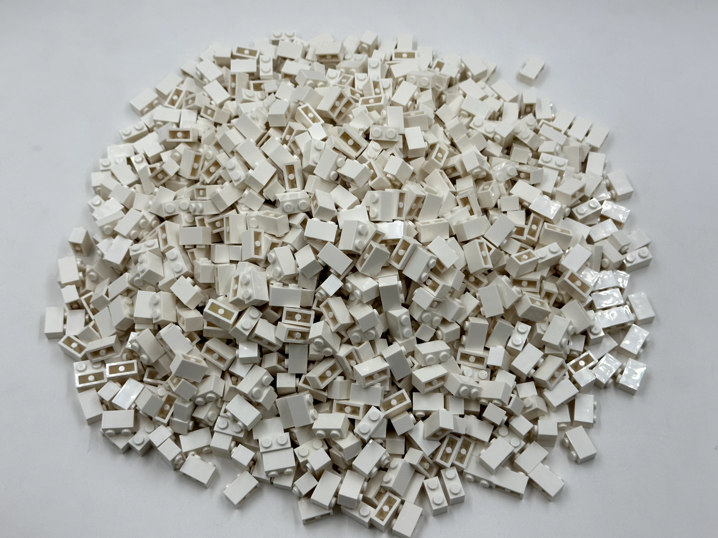 LEGO Pack of 200x New White Brick 1 x 2 BULK BRICKS