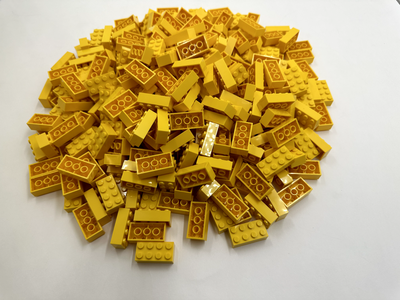 LEGO Pack of 100x New Yellow Brick 2 x 4  BULK BRICKS