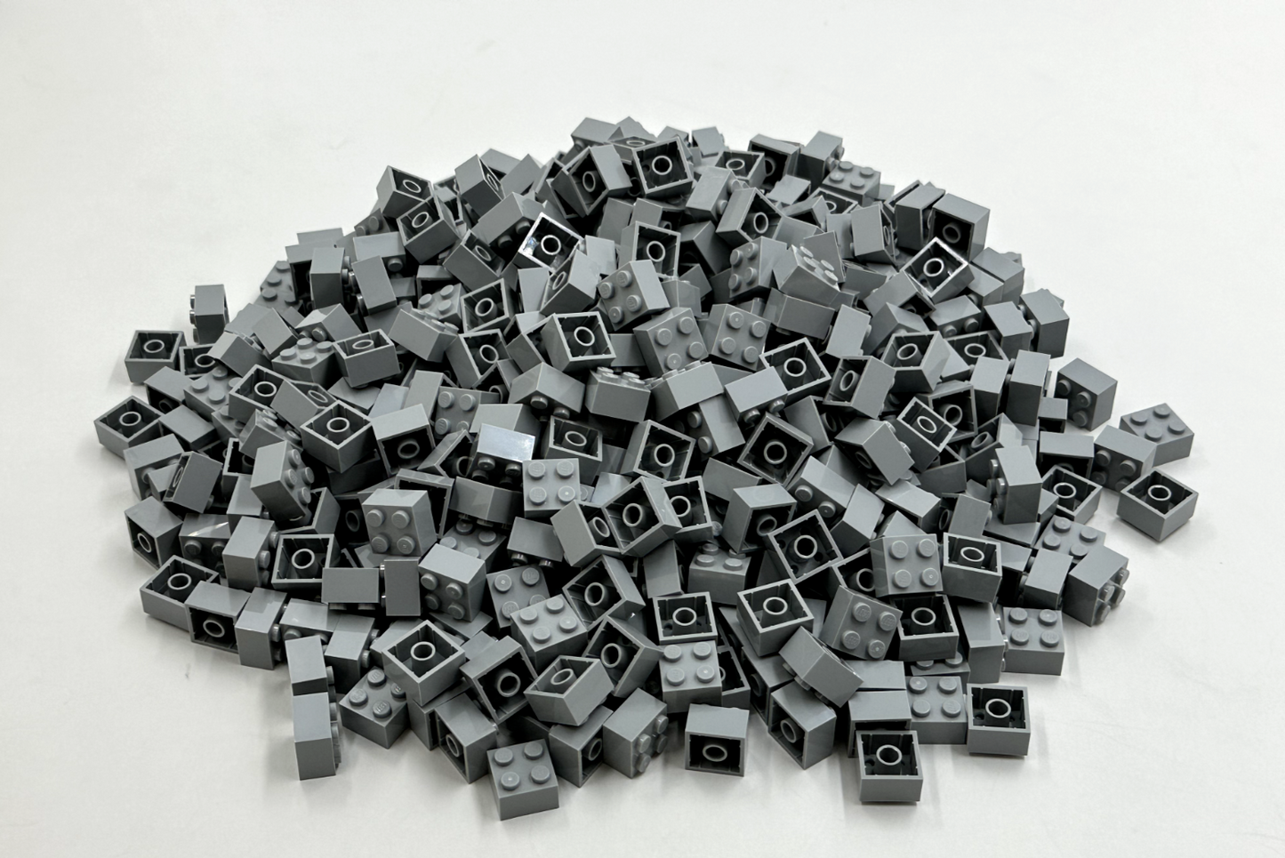 LEGO Pack of 200x New Light Bluish Gray Brick 2 x 2  BULK BRICKS