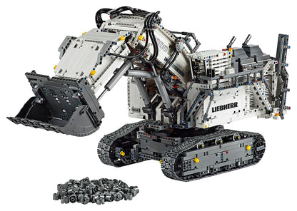 LEGO TECHNIC: Liebherr R 9800 Excavator (42100)